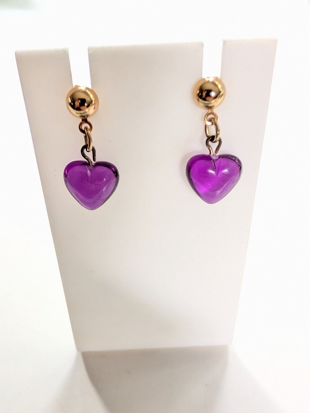 Vintage Gold Tone Purple Lucite Dainty Dangle Heart Earrings